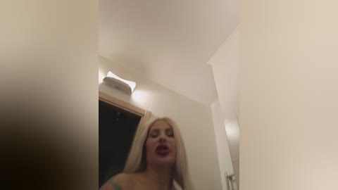 pink0811 free recording from 2026-04-17 00:29:00