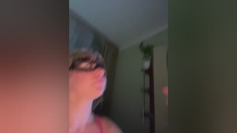 lisa69_mur free recording from 2025-08-23 01:48:00