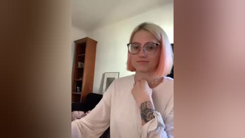 sexy_sweets free recording from 2025-08-24 05:18:00