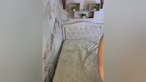 kristallik_1 free recording from 2025-08-25 00:19:00