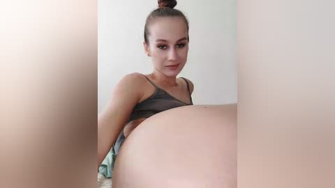 gloriya_s free recording from 2026-04-14 07:06:00