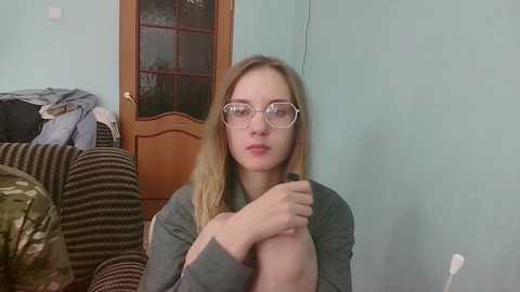 emolina free recording from 2026-04-14 02:21:00