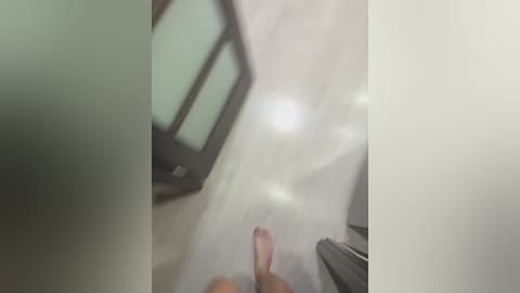 fox_81 free recording from 2025-09-01 17:22:00