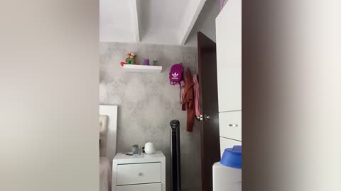 sallyeleins free recording from 2025-09-03 13:34:00