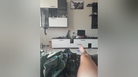 fox_81 free recording from 2025-09-06 12:23:00