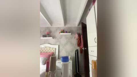 sallyeleins free recording from 2025-09-06 13:45:00