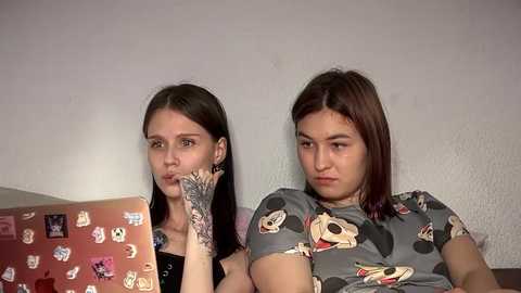 2love_love2 free recording from 2025-09-07 04:09:00