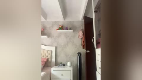 sallyeleins free recording from 2025-09-07 15:12:00