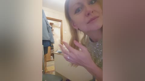 chelsi16 free recording from 2025-09-12 18:24:00