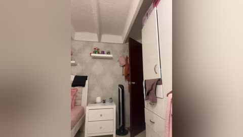 sallyeleins free recording from 2025-09-12 01:45:00