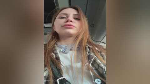 girls_leia free recording from 2025-09-17 14:53:00