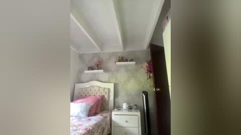 sallyeleins free recording from 2025-09-19 18:30:00