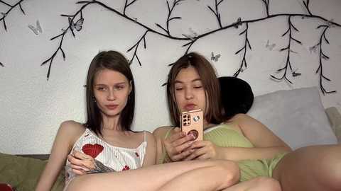 2love_love2 free recording from 2025-09-24 08:36:00