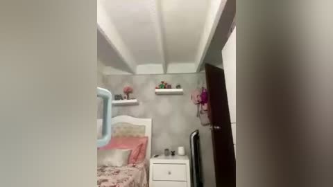 sallyeleins free recording from 2025-09-26 01:19:00