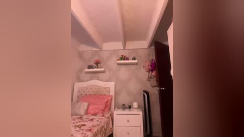 sallyeleins free recording from 2025-09-26 02:05:00