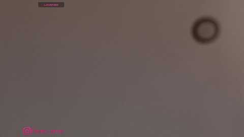 anna_r free recording from 2025-09-29 02:57:00