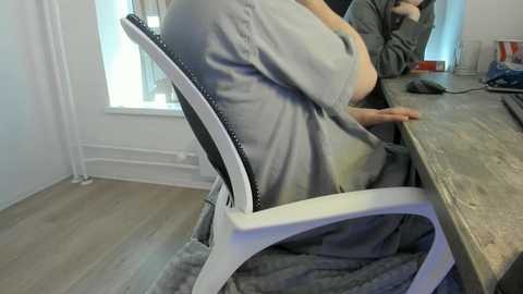 honeybunny_ free recording from 2026-04-15 02:30:00