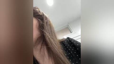 _leiaproseccina_ free recording from 2025-10-01 10:25:00