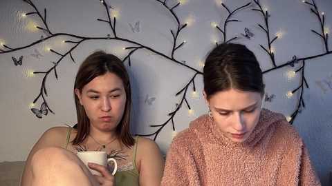 2love_love2 free recording from 2025-10-03 10:00:00