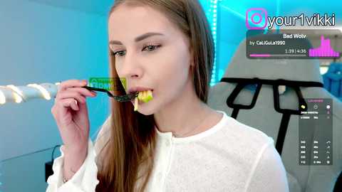 _vikkil0vescheese_ free recording from 2025-10-03 19:14:00