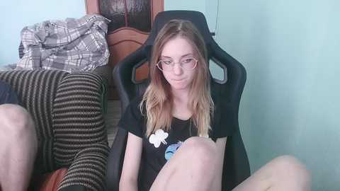 emolina free recording from 2026-04-14 02:21:00