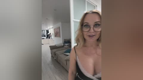 xxxsexymilfxxx free recording from 2025-10-03 17:08:00