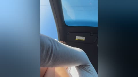 _maybebaby_ free recording from 2025-10-04 10:32:00