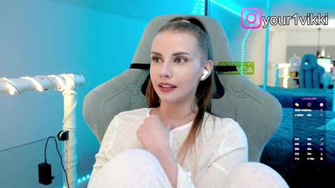 _vikkil0vescheese_ free recording from 2025-10-04 13:40:00