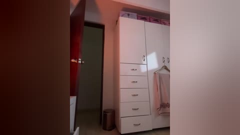 sallyeleins free recording from 2025-10-04 05:39:00