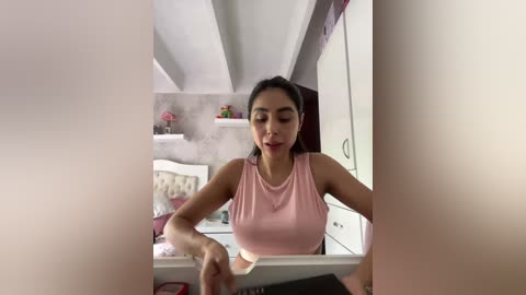 sallyeleins free recording from 2025-10-04 18:02:00