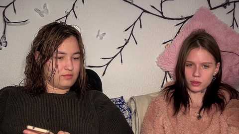 2love_love2 free recording from 2025-10-05 06:03:00