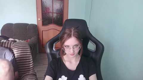 emolina free recording from 2026-04-14 02:21:00