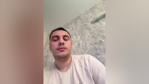 dream022 free recording from 2025-10-14 08:42:00