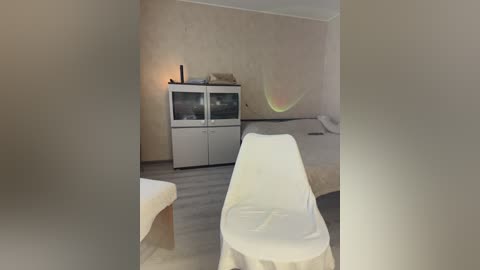 relax_girl free recording from 2026-04-17 00:45:00