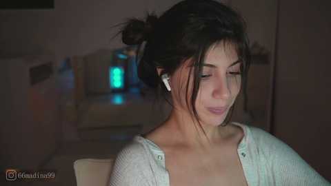 _catt_ free recording from 2025-10-15 22:41:00