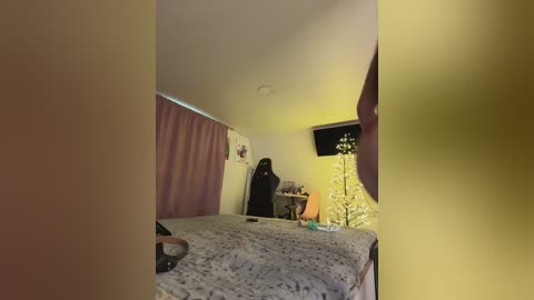 _maybebaby_ free recording from 2025-10-17 06:45:00