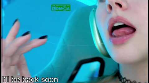 _vikkil0vescheese_ free recording from 2025-10-17 05:47:00