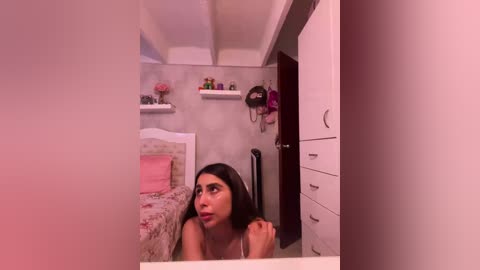 sallyeleins free recording from 2025-10-17 03:23:00