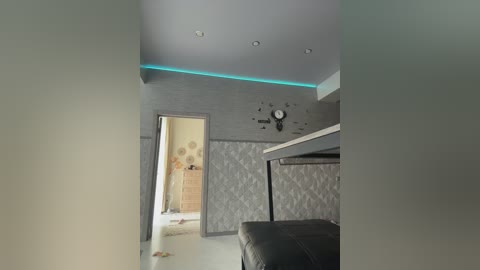 _saharochek_ free recording from 2025-10-18 11:09:00