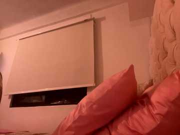 sallyeleins free recording from 2025-10-19 01:28:00