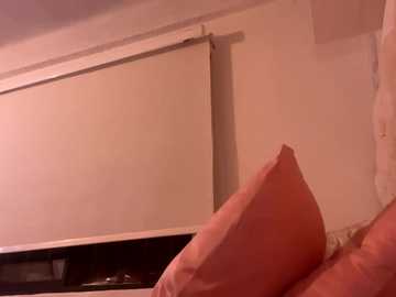 sallyeleins free recording from 2025-10-19 01:50:00