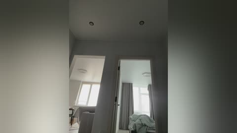 tati16 free recording from 2025-10-19 04:09:00