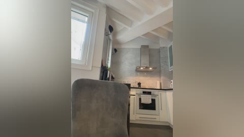 kristinanice free recording from 2025-10-21 10:32:00