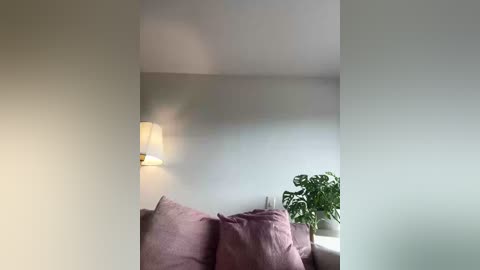 sallyeleins free recording from 2025-10-24 20:25:00