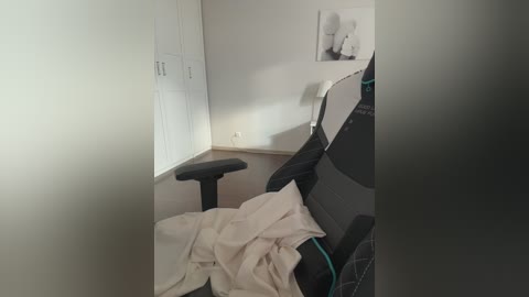 _lana_chester_ free recording from 2025-10-25 09:07:00