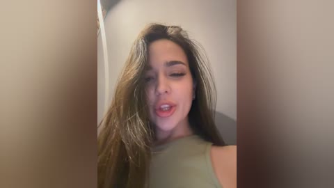 sasha_orlova free recording from 2025-10-29 14:09:00