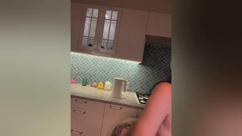 __sativa__ free recording from 2025-11-10 00:01:00