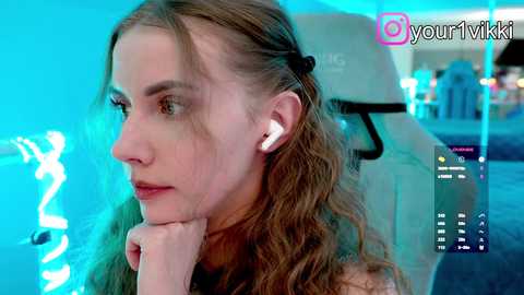 _vikkil0vescheese_ free recording from 2025-11-11 00:23:00