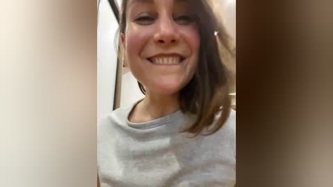 alicelili free recording from 2026-04-14 02:42:00