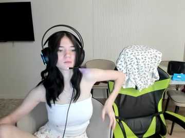 alina13842 free recording from 2025-11-14 20:19:00